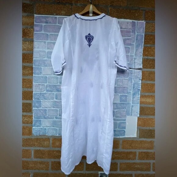 Sevya Handmade Parama Embroidered Caftan One Size - Picture 7 of 10